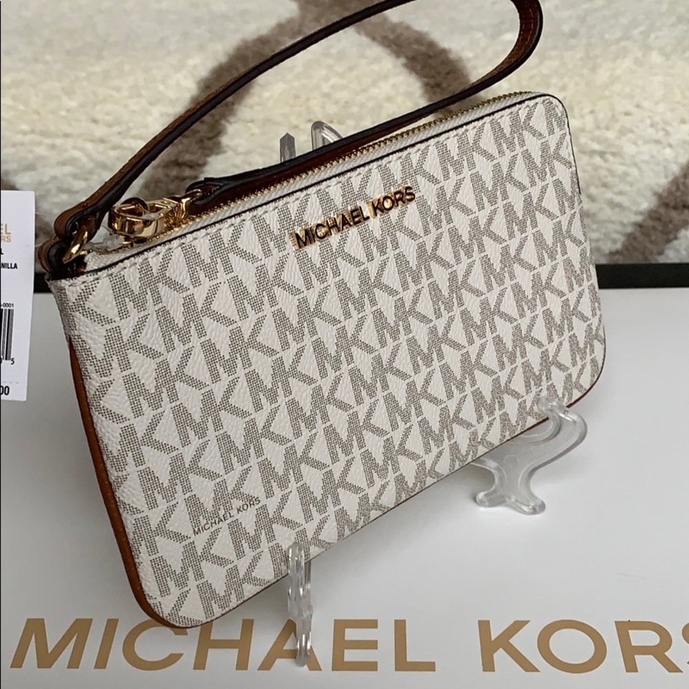 Michael Kors Jet Set Travel Lg Top Zip Wristlet - Picture 15 of 16